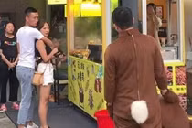 Vượt 2400km mừng sinh nhật bạn gái, chàng trai đau đớn quay đi