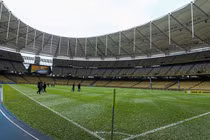 COVID-19 khiến nhiều giải tê liệt: Tiền đâu trả lương?