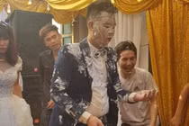 Góc đùa dai: Chú rể nhận ngay kết đắng trong ngày cưới với hội bạn thân