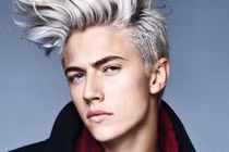 Ảnh đẹp choáng ngợp của hotboy có mặt thật gây thất vọng