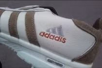 Chán chơi đồ hiệu, dân mạng đua nhau khoe loạt hàng nhái hài hước