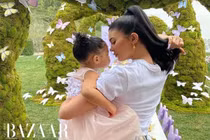 Soi cuộc sống vạn người mê của con gái "hot girl số 1 Hollywood" 