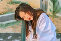 Nữ sinh NEU gây sốt với tên đẹp và nhan sắc không tì vết