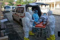 Bệnh nhân phi công người Anh đã âm tính, TP HCM chỉ còn 5 ca COVID-19