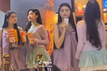 Khó tin nhan sắc 2 ái nữ nhà MC Quyền Linh qua "cam thường"