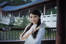 Nữ thạc sĩ xinh đẹp hát hay khiến nam sinh ngơ ngác