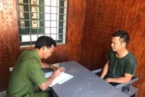 Bắt đối tượng dùng mã tấu đe doạ cán bộ tại chốt kiểm dịch