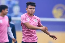 Quang Hải đăng ảnh mặc áo hồng nhưng quan trọng chưa có người yêu