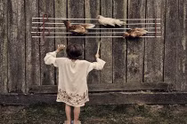 Ấm lòng xem bộ ảnh gia đình mộc mạc, dân dã