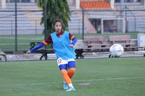 Nữ cầu thủ U19 Việt Nam chiếm sóng MXH, tưởng ai hóa người quen