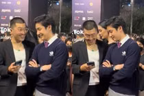 Bạn trai Thiều Bảo Trâm đẹp chấp cam thường khi dự sự kiện