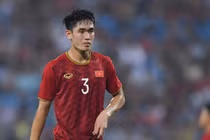 Tấn Sinh, Mạnh Dũng và dàn cầu thủ U23 Việt Nam mắt một mí, cao to như trai Hàn