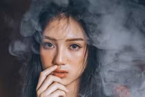 Vừa vào trường, nữ sinh 10X khiến bạn học trầm trồ khen nhan sắc “cực phẩm“