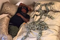 Ảnh cười Facebook: "Người tình" trong mơ