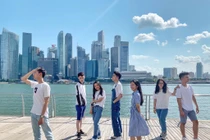 Hội bạn thân nhà người ta: 5/7 đi du học, 2 người còn lại mới "bất ngờ"