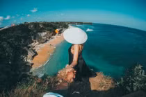 Khoe ảnh “Đưa em đi khắp Bali”, nữ CEO “Người ấy là ai” gây sốt