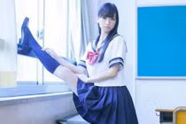 Ngắm nữ sinh Nhật Bản “không xương” xinh đẹp