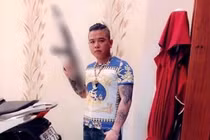 Lạnh sống lưng với "hàng nóng, hàng lạnh" Dương Minh Tuyền khoe trong clip