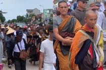 “Thầy Thích Minh Tuệ” bị Youtuber đeo bám, netizen “cầu xin” buông tha