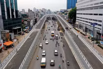 Video: Toàn cảnh tuyến cầu cạn cao nhất Hà Nội sắp hoàn thiện