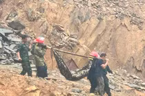 Toàn cảnh cứu nạn vụ sạt lở đất khiến 7 công nhân thương vong