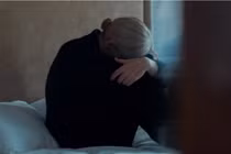 Cùng chồng vượt qua bệnh ung thư, vợ nhận lại cái kết cay đắng