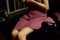 Đòi ân ái quá lâu, nam sinh bị gái làng chơi báo cảnh sát