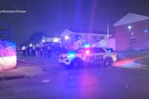 Xả súng hàng loạt ở Mỹ khiến 30 người thương vong