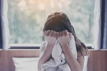 Người yêu đẹp trai dụ bạn gái bán thân kiếm tiền và cái kết