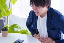 Đau bụng đi khám, choáng nặng vì bộ phận này thối rữa