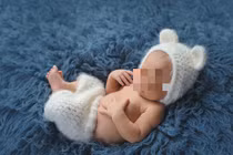 Con trai quá đẹp, bố liên tục xét nghiệm ADN và kết bất ngờ