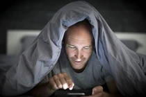 Rình em vợ tắm, anh rể bị bắt quả tang, trả giá cực đắng