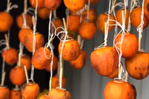 Mê ăn hồng treo gió, người đàn ông đi cấp cứu 