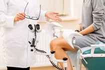 Ham mê kích thích khi ân ái, cô gái phải cầu cứu bác sĩ 