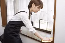 Chủ đi vắng, bảo mẫu gọi nhân tình đến nhà “mây mưa” gây sốc