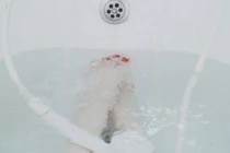 Đang tắm, người phụ nữ bị điện giật tử vong vì vật dụng này