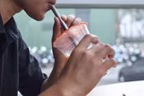 Loại đồ uống “cày nát” thận, mùa hè phải tránh xa 