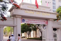 Tạm đình chỉ giáo viên chủ nhiệm lớp có nữ sinh tự tử ở Nghệ An