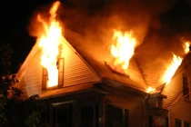 Sử dụng gối massage, người phụ nữ đốt luôn nhà vì...