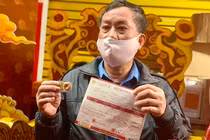 Giá vàng hôm nay 2/4: Bất ổn kéo dài, vàng giảm giá