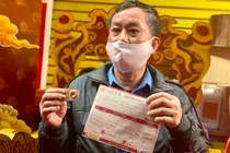 Giá vàng hôm nay 2/4: Bất ổn kéo dài, vàng giảm giá