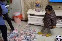 Mẹ chồng đánh bài, con dâu ủng hộ và cái kết kinh ngạc