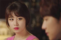 Tưởng mẹ chồng có mảnh đất 3 tỷ, chị dâu vội vã đón bà về chăm