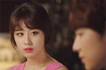 Tưởng mẹ chồng có mảnh đất 3 tỷ, chị dâu vội vã đón bà về chăm