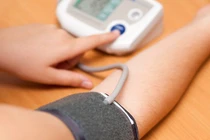 35 tuổi xuất huyết não, chỉ vì thói xấu rất nhiều người mắc phải 