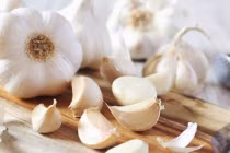 Ăn tỏi vào thời điểm này tốt gấp đôi, giúp trẻ lâu sống thọ