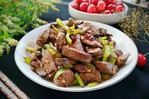 Ăn bộ phận này của gà, nam sinh lý khỏe, nữ chậm lão hóa 