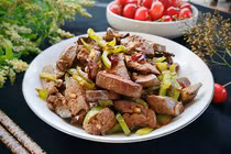 Ăn bộ phận này của gà, nam sinh lý khỏe, nữ chậm lão hóa 