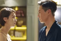 Chiều sở thích xem đá bóng của chồng, tôi nhận về sự thật ề chề 