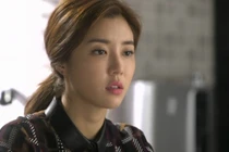 Vừa xuất viện mẹ chồng liền đón thẳng về khách sạn, tôi chết lặng vì cảnh tượng trước mắt